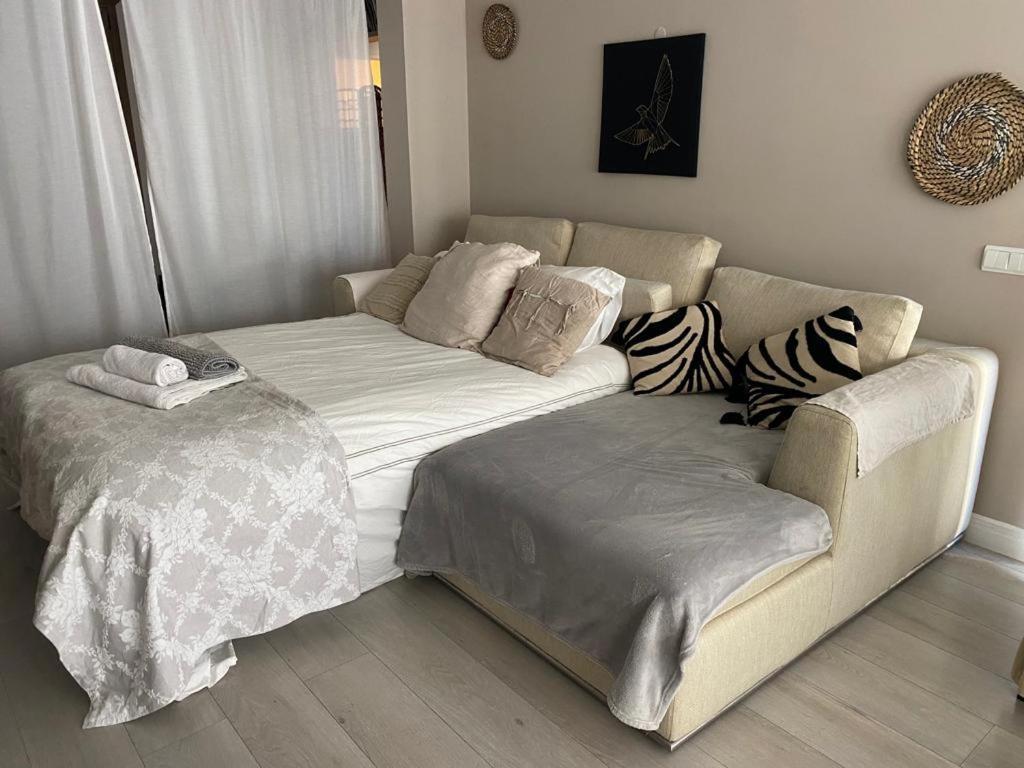 Lagos Accomodation Rooms Luaran gambar