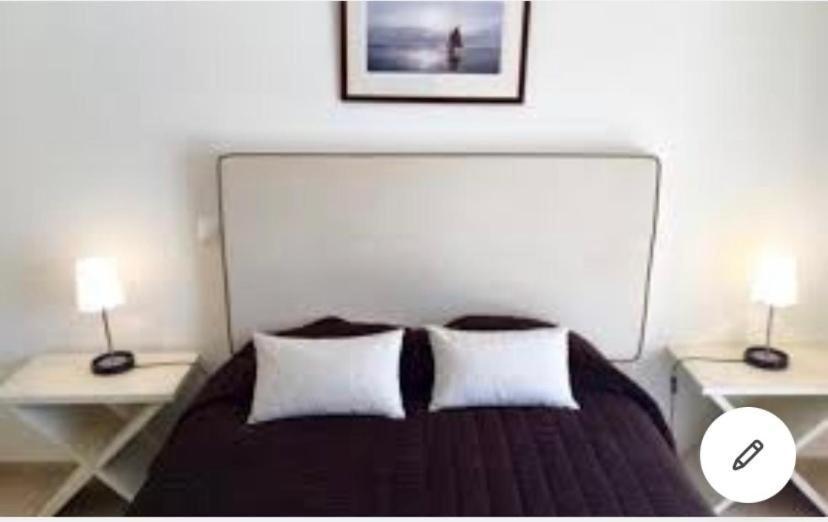 Lagos Accomodation Rooms Luaran gambar
